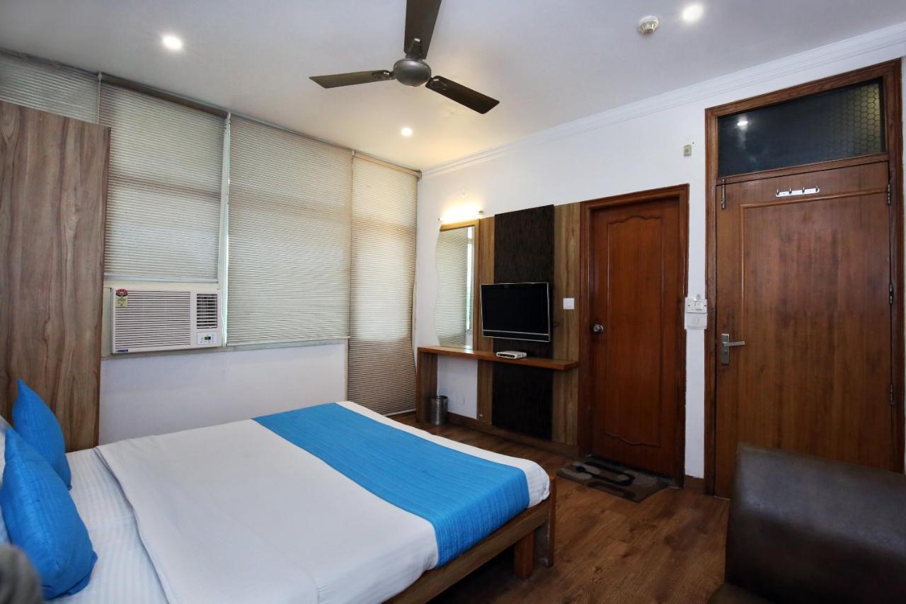 Oyo Royal Brooks Hotel 3*