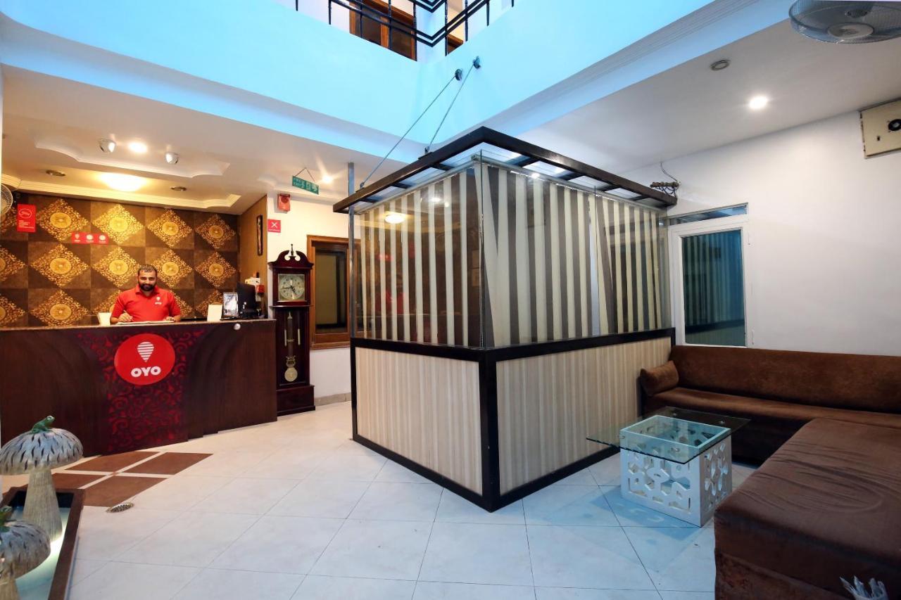 Oyo Royal Brooks Hotel