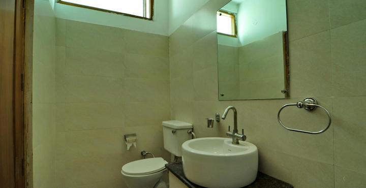 Oyo Royal Brooks Chandigarh
