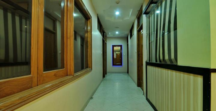 Hotel Oyo Royal Brooks Chandigarh