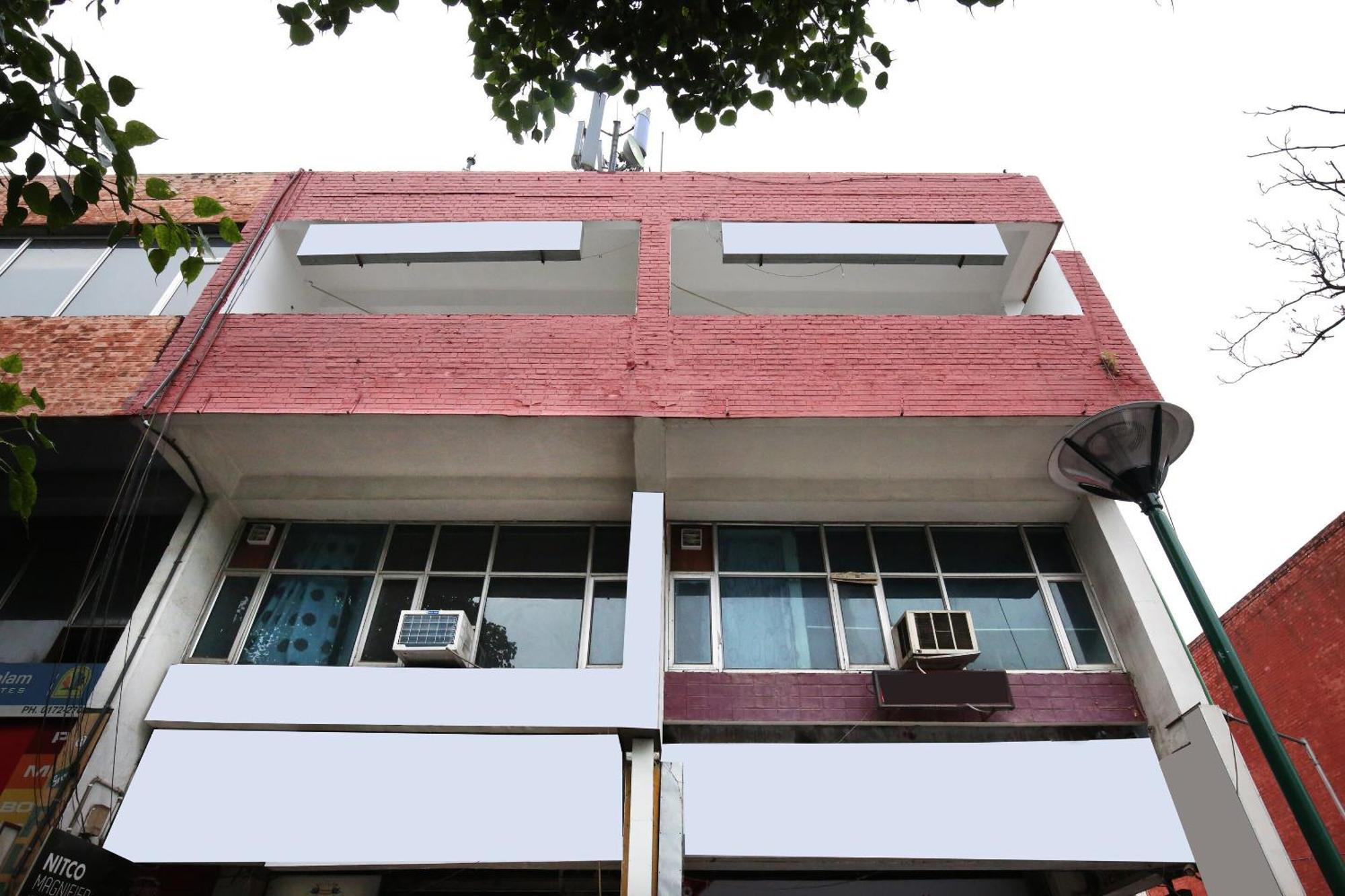 Oyo Royal Brooks Hotel 3*