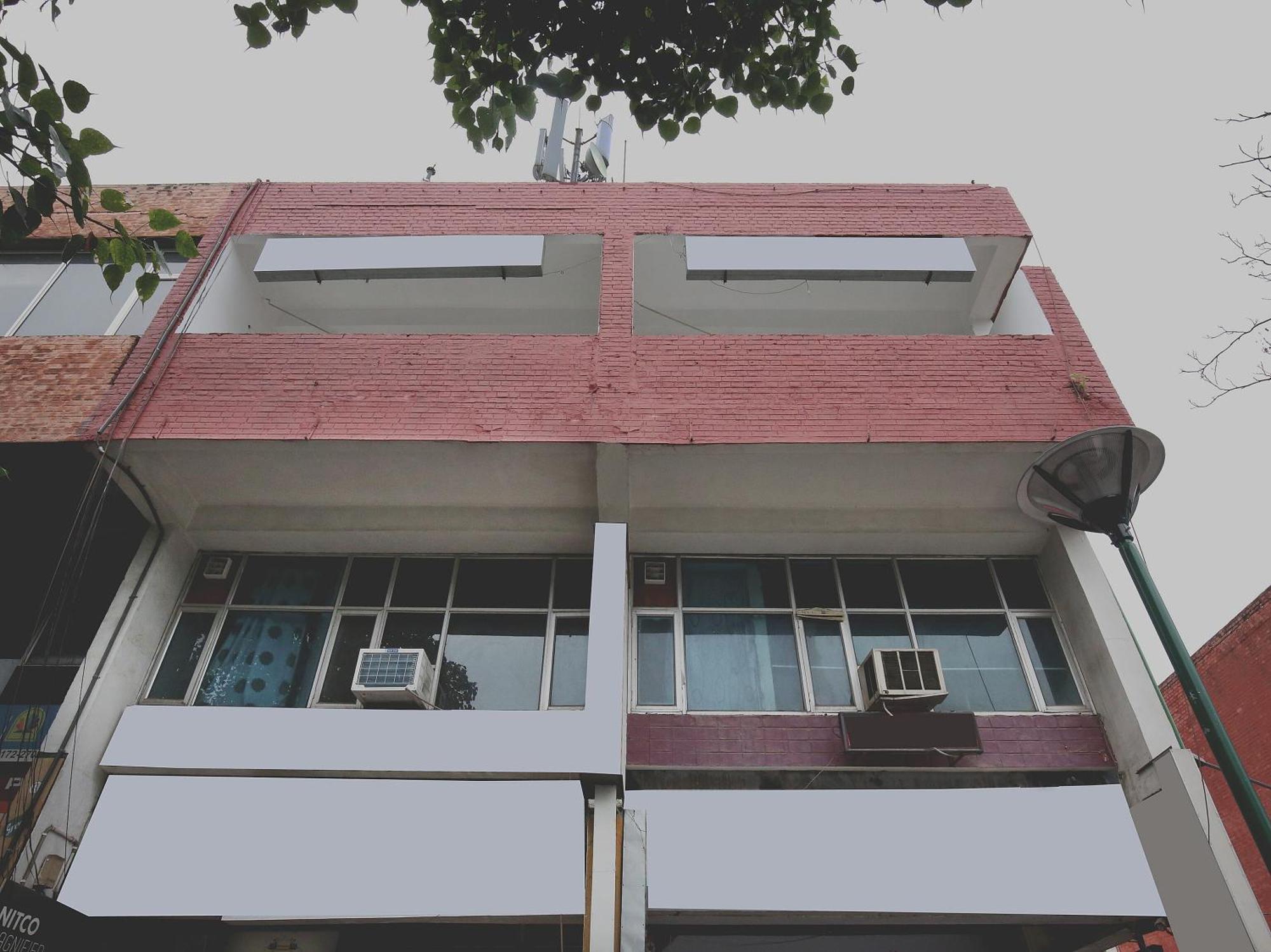 Oyo Royal Brooks 3* Chandigarh