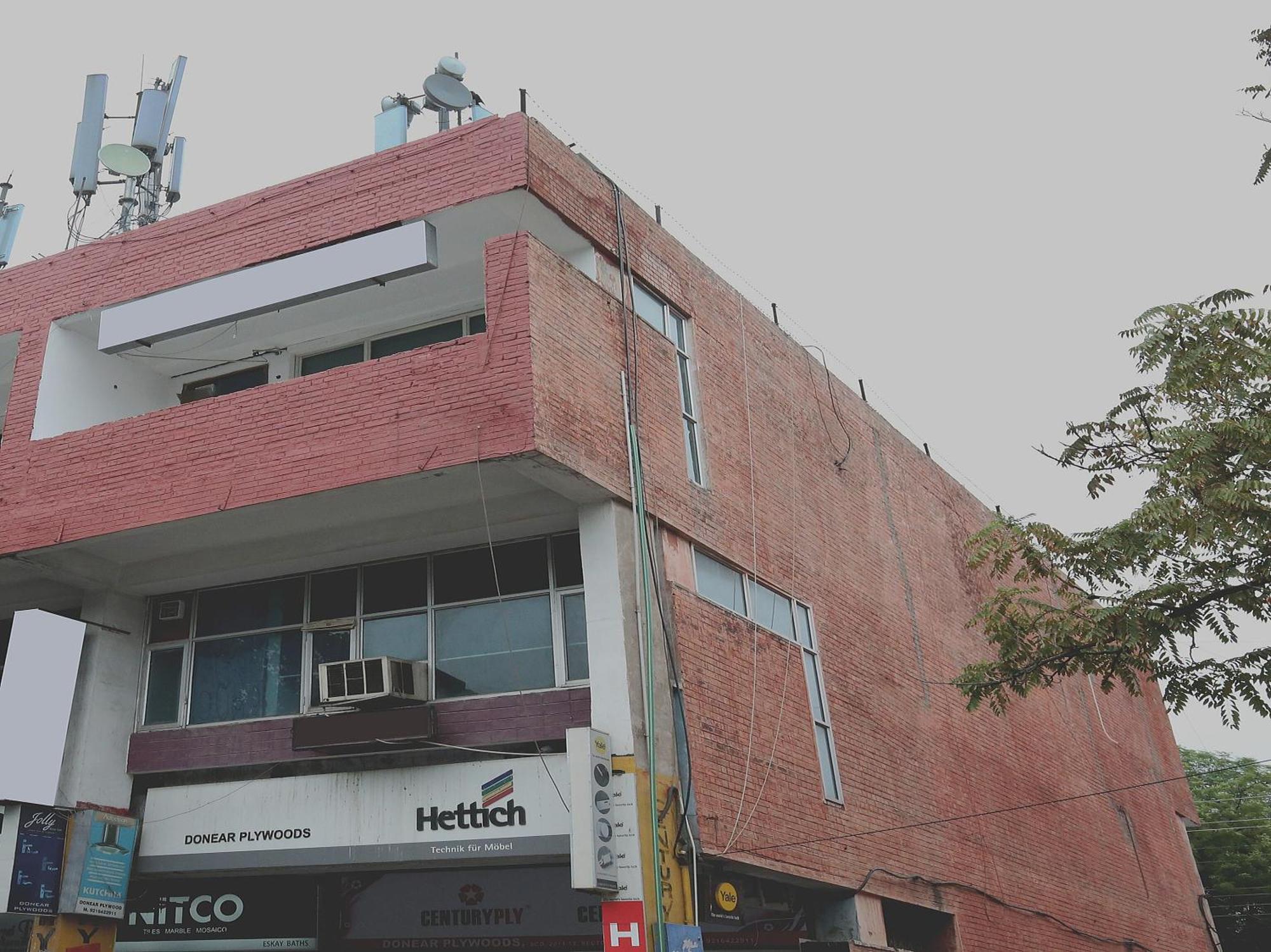 Oyo Royal Brooks Hotel Chandigarh