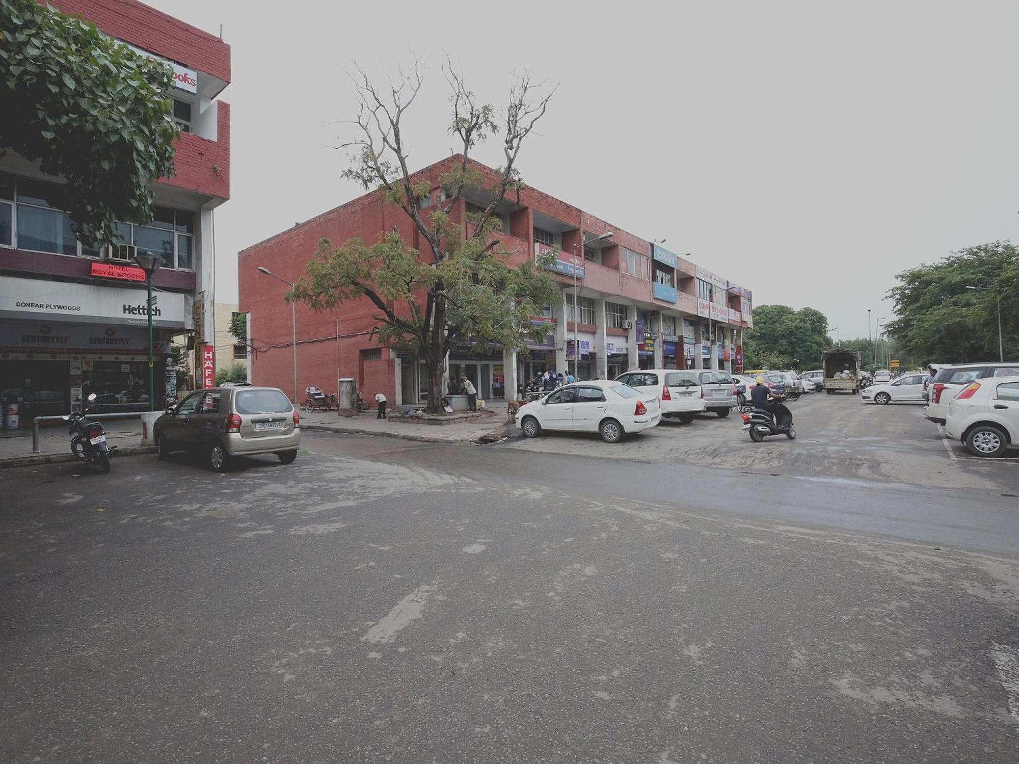 Hotel Oyo Royal Brooks 3*